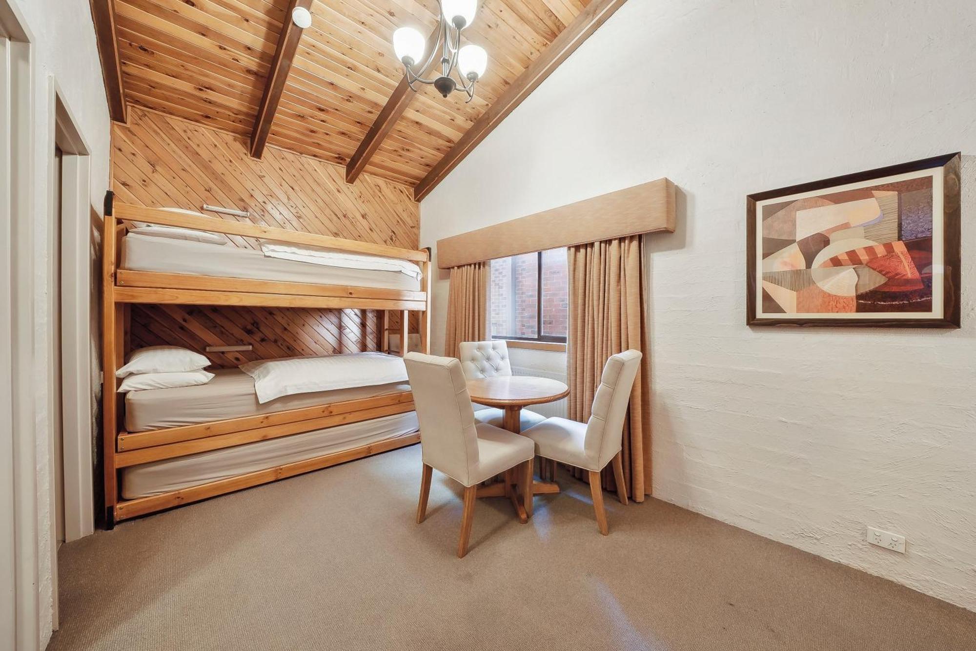 Hotel Pension Grimus Mount Buller Dış mekan fotoğraf